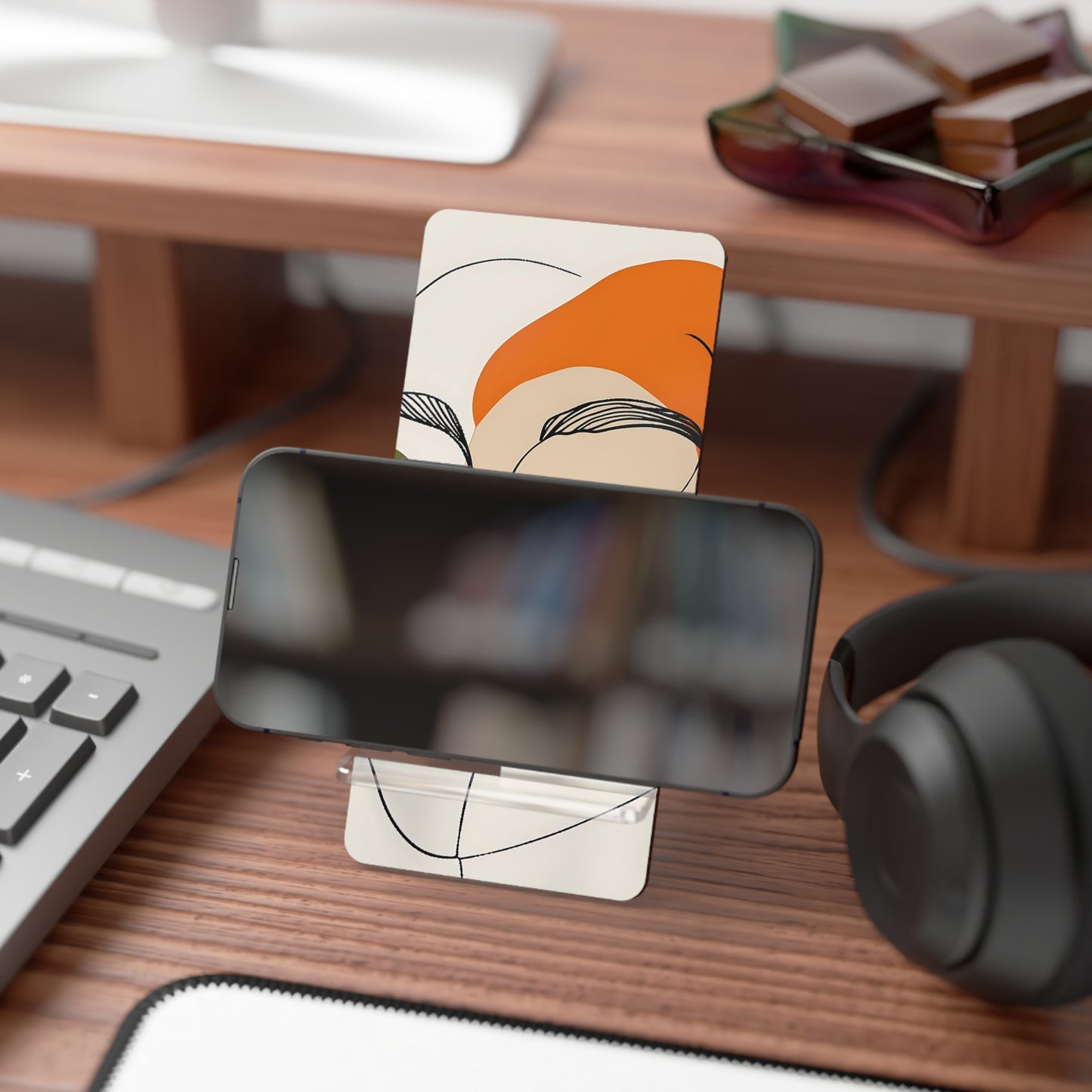 Abstract Face Phone Stand – Modern Minimalist Mobile Display Stand