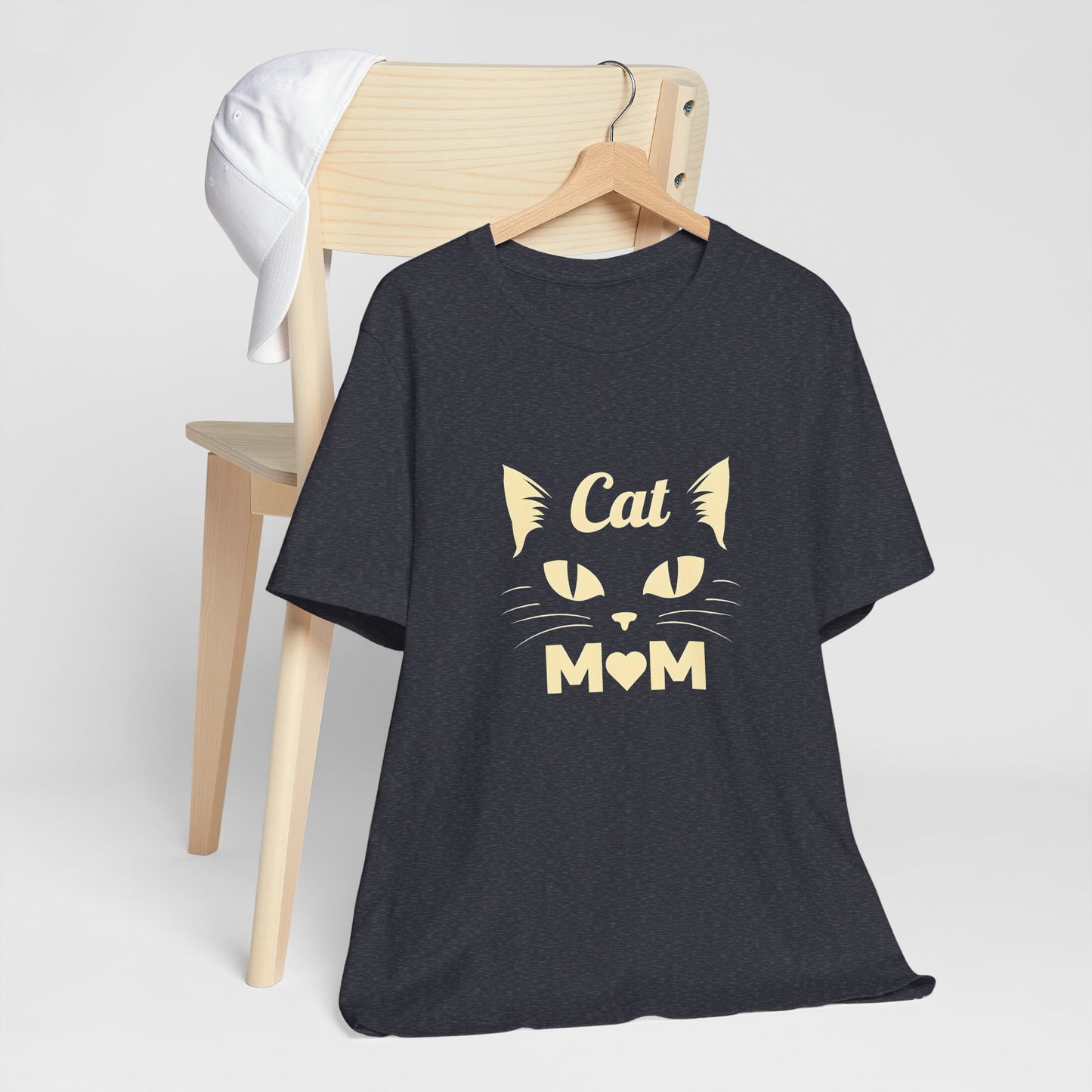 Cat Mom T-Shirt — Cute Cat Face Graphic Tee for Cat Lovers