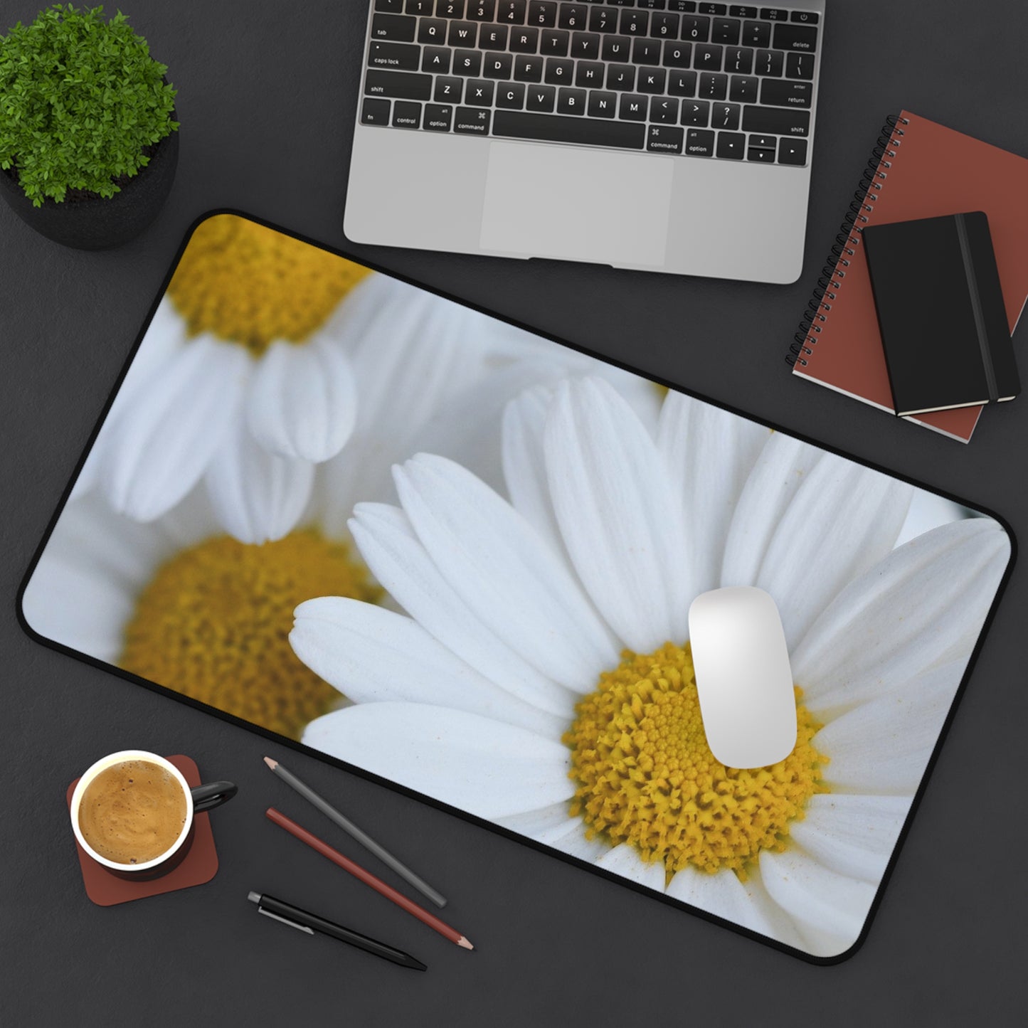 Daisy Desk Mat — Floral Mouse Pad with White Daisy Design