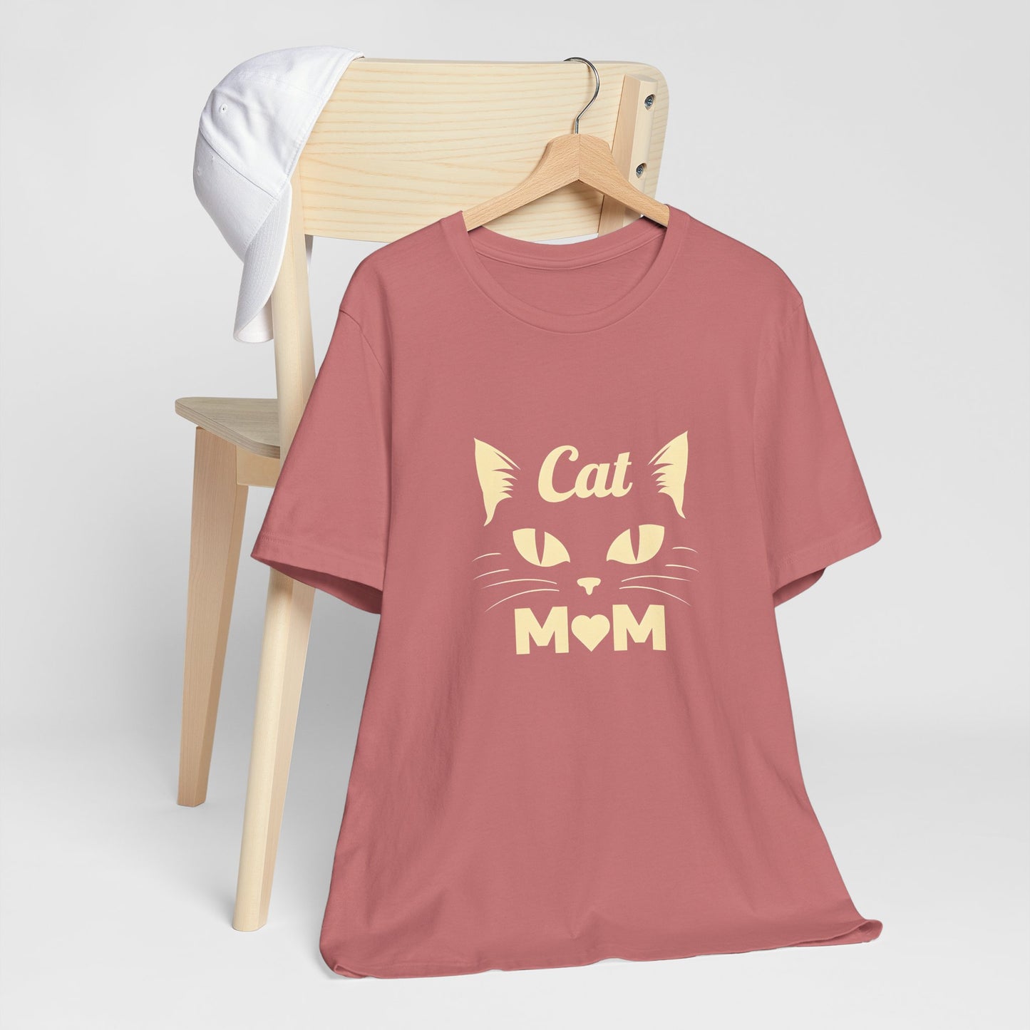 Cat Mom T-Shirt — Cute Cat Face Graphic Tee for Cat Lovers