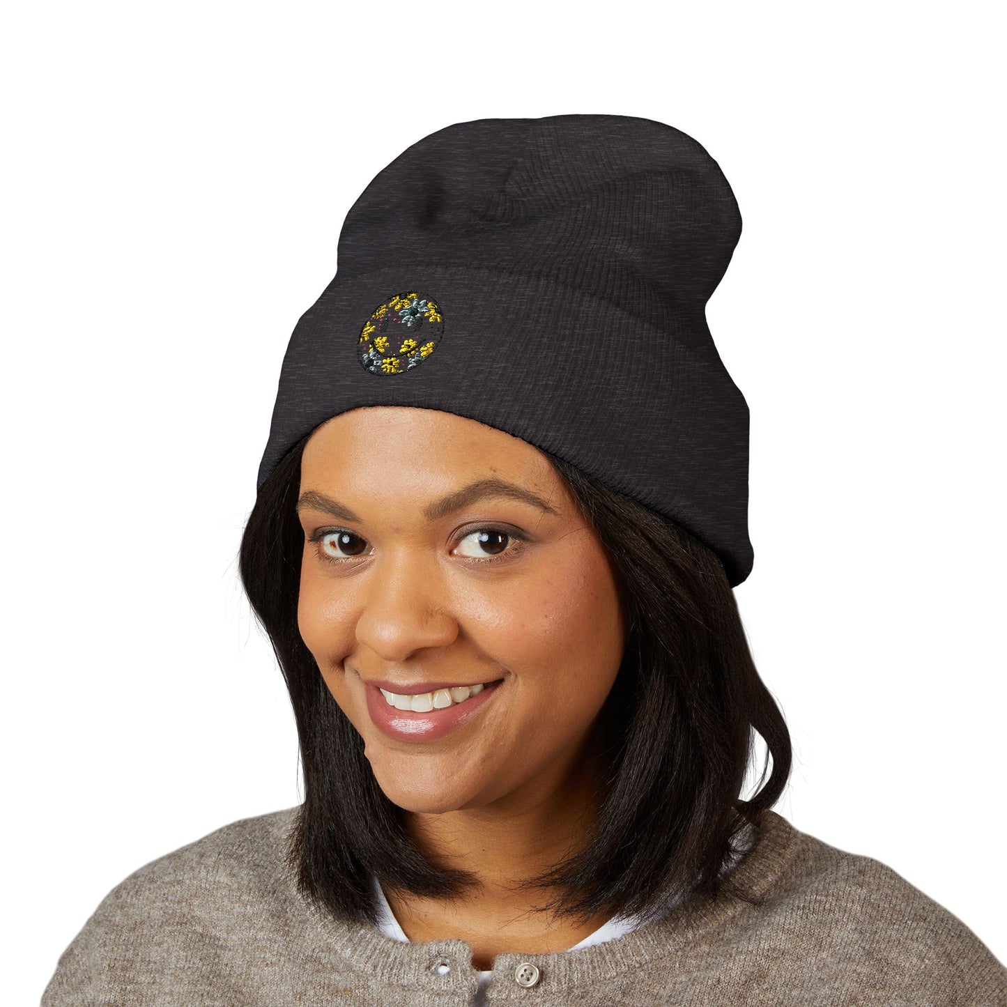 Smiley Daisy Embroidered Beanie — Cute Floral Smile Patch Cuffed Hat