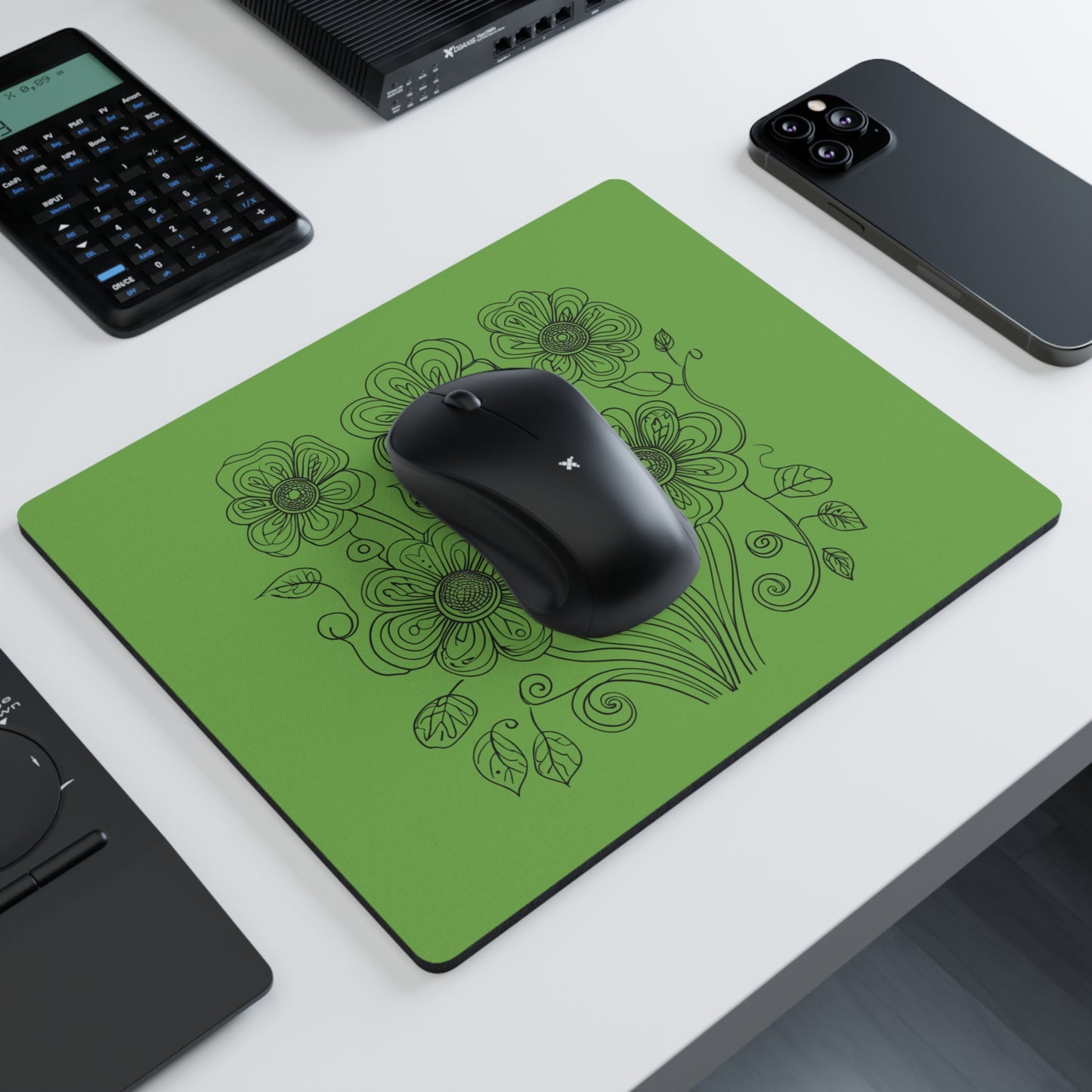 Floral Doodle Mouse Pad — Green Hand-Drawn Flower Desk Mat